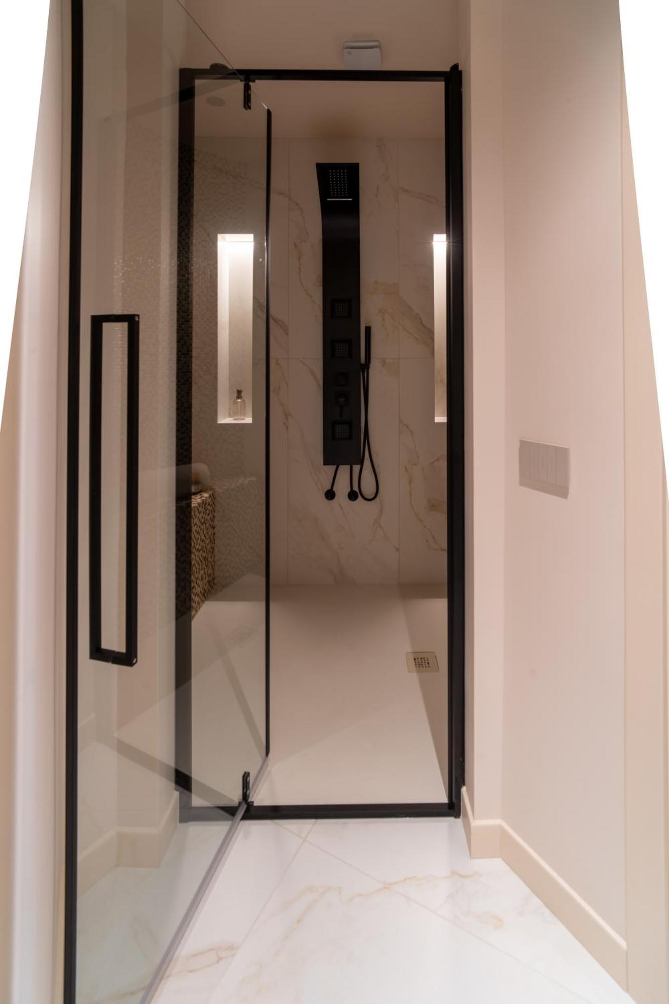 Lilyum Apartment Cagliari Luaran gambar